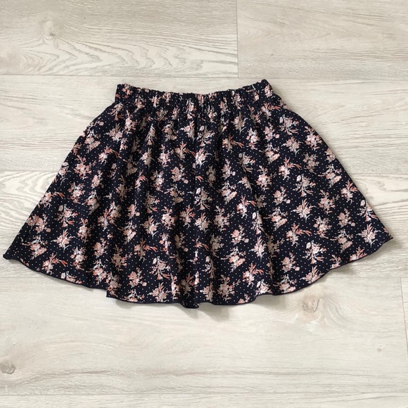 Miss Daisy Floral Print Casual Navy Mini Skirt - Picture 5 of 16